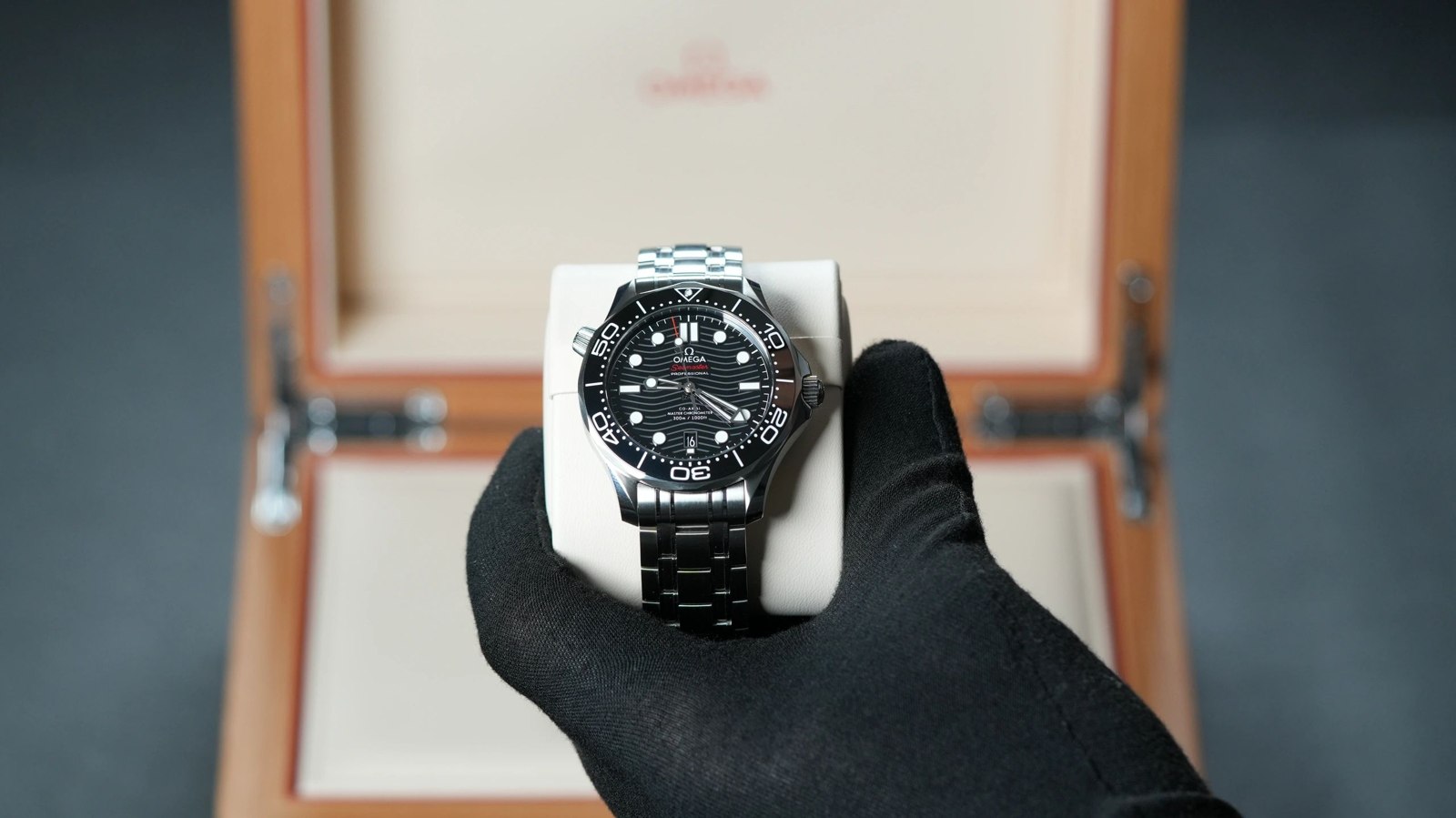 Omega SMP300